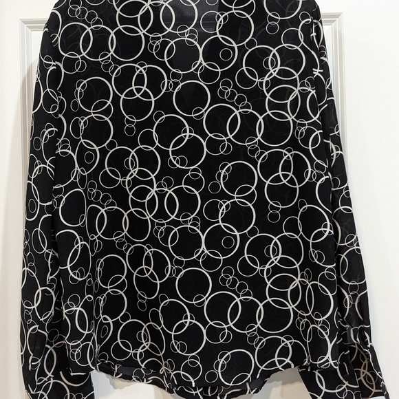 Le caviar black and white button up blouse size large - Picture 4 of 5